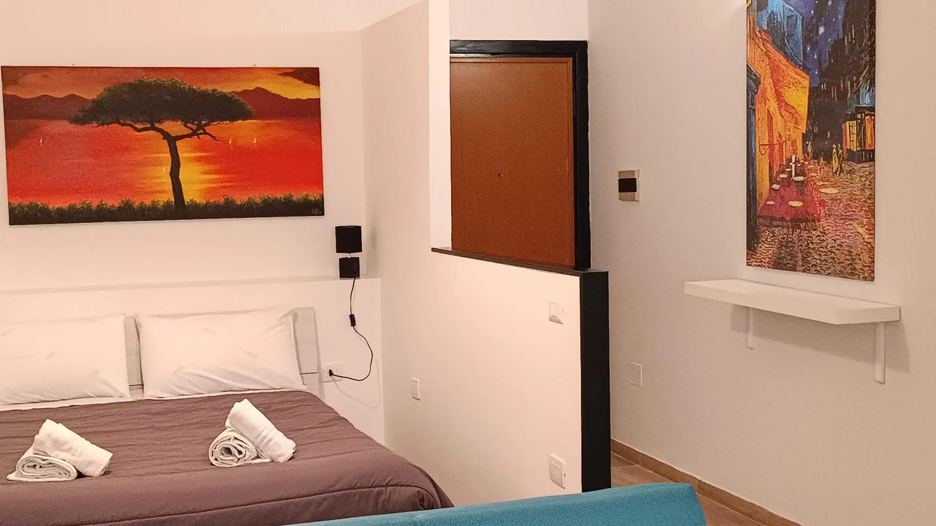 Apartment Ortensia Casa Vacanze Napoli Italy